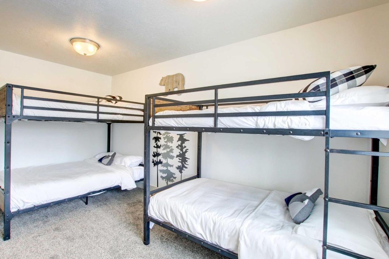 Family-Friendly Bear Lake Vacation Rental Garden City Exterior photo